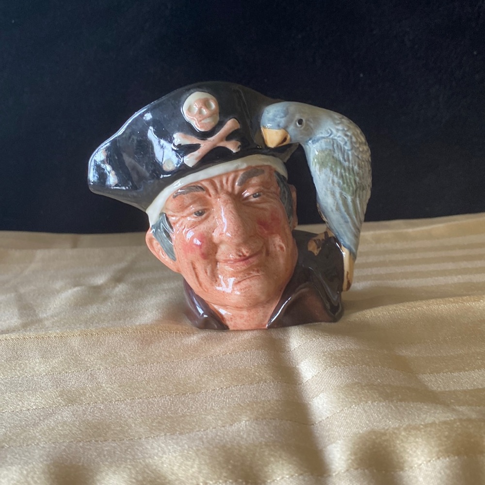 Long John Silver Tony Mug with Parrot